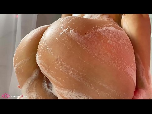 ❤️ Brunetka masturbuje kundičku s vibrátorom až do intenzívneho orgazmu v sprche ️ Porno fb na porno sk.8kpornvids.ru ☑